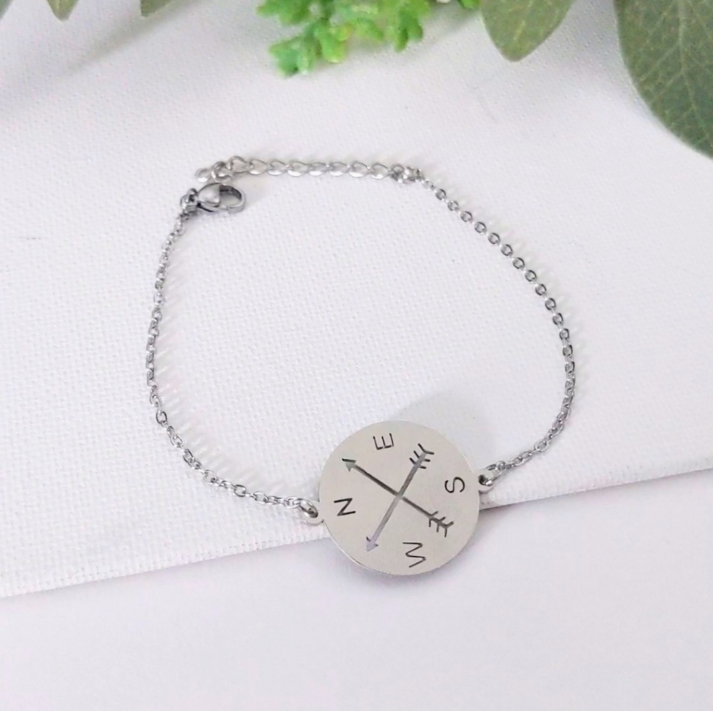 Stainless Steel Compass Bracelet | Adjustable Size | Brand N…